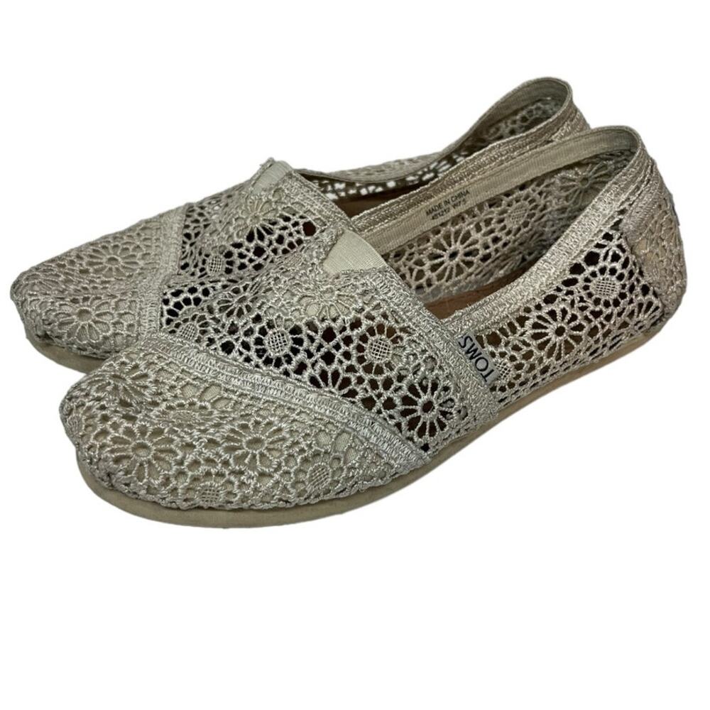 TOMS Slip On Lace Shoe SZ 7.5